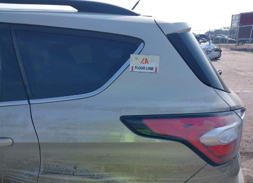 Photo 6 of 2018 Ford Escape SE (VIN 1FMCU9GD7JUC48668)