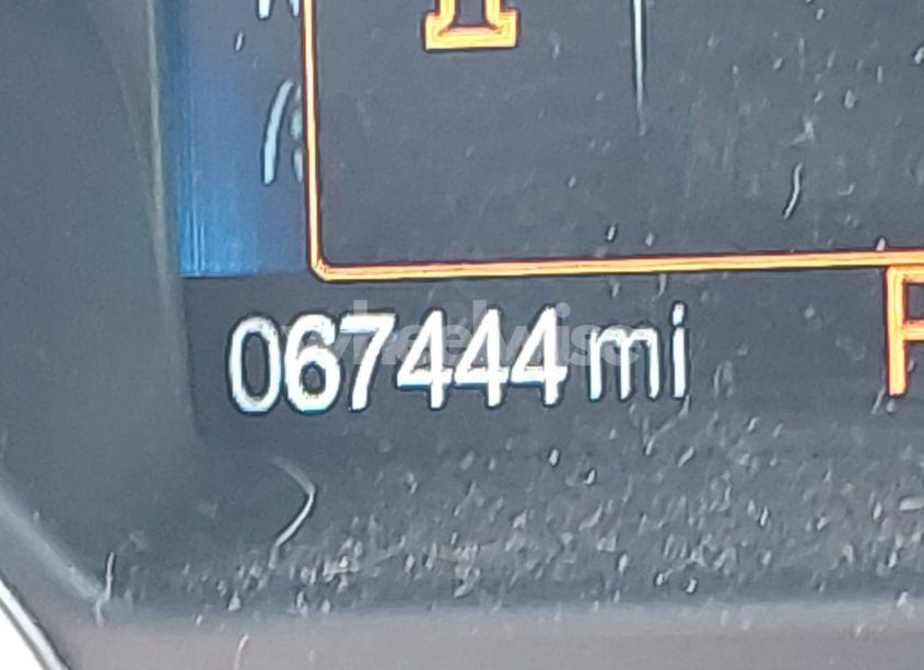 Photo 16 of 2018 Ford Escape SE (VIN 1FMCU9GD7JUC60951)