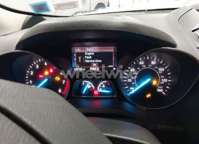 Photo 7 of 2018 Ford Escape SE (VIN 1FMCU9GD7JUC88717)
