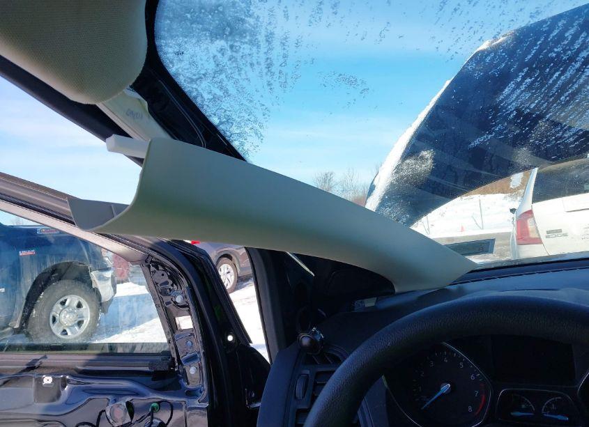 Photo 6 of 2019 Ford Escape SE (VIN 1FMCU9GD7KUA09316)