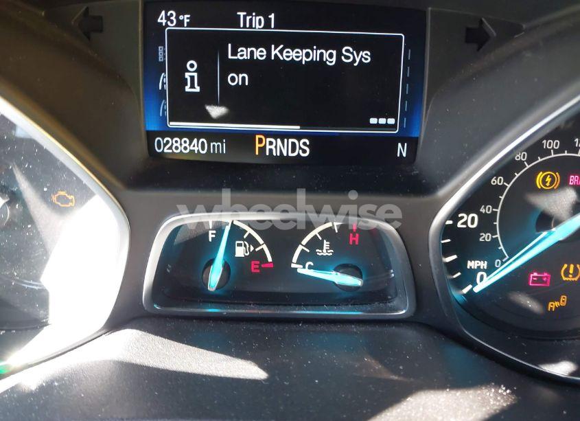 Photo 7 of 2019 Ford Escape SE (VIN 1FMCU9GD7KUA33969)