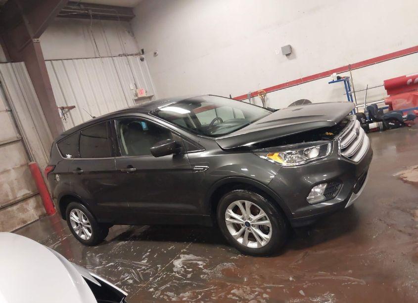 Photo 13 of 2019 Ford Escape SE (VIN 1FMCU9GD7KUA96957)