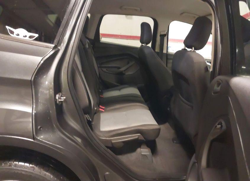 Photo 8 of 2019 Ford Escape SE (VIN 1FMCU9GD7KUA96957)