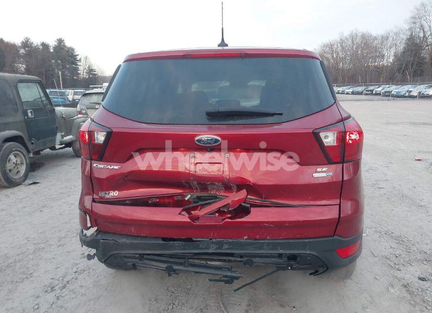 Photo 6 of 2019 Ford Escape SE (VIN 1FMCU9GD7KUB18598)