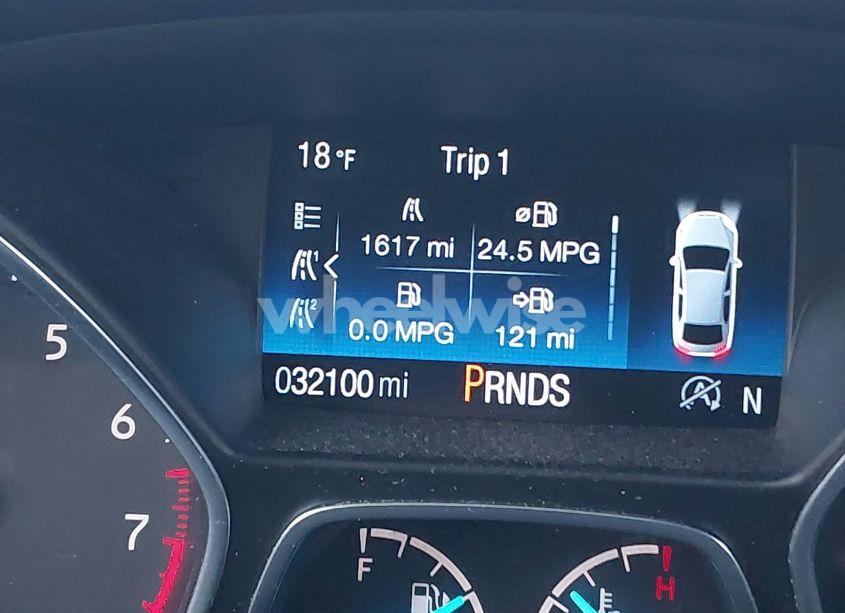 Photo 7 of 2019 Ford Escape SE (VIN 1FMCU9GD7KUB18598)