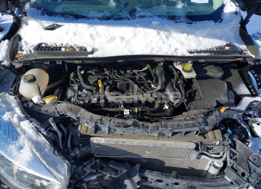 Photo 10 of 2019 Ford Escape SE (VIN 1FMCU9GD7KUC48770)