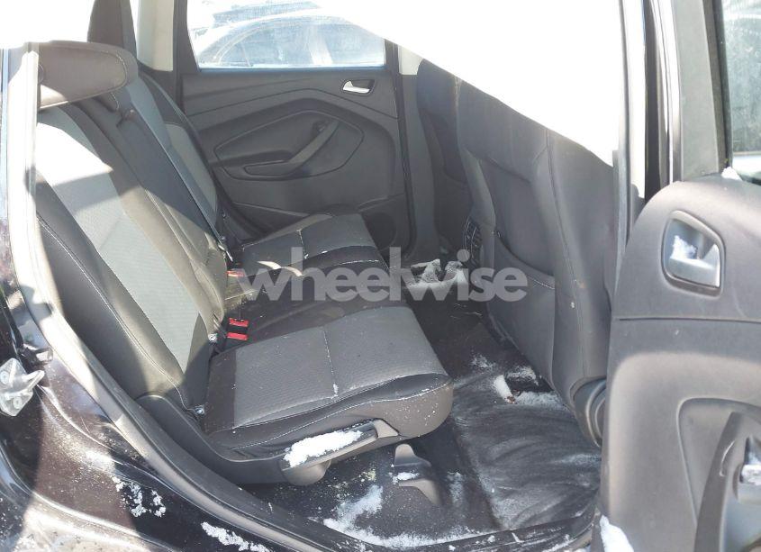 Photo 8 of 2019 Ford Escape SE (VIN 1FMCU9GD7KUC48770)