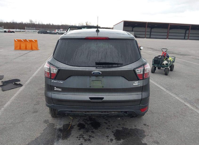 Photo 17 of 2017 Ford Escape SE (VIN 1FMCU9GD8HUA52670)