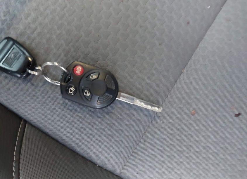 Photo 11 of 2017 Ford Escape SE (VIN 1FMCU9GD8HUA77827)