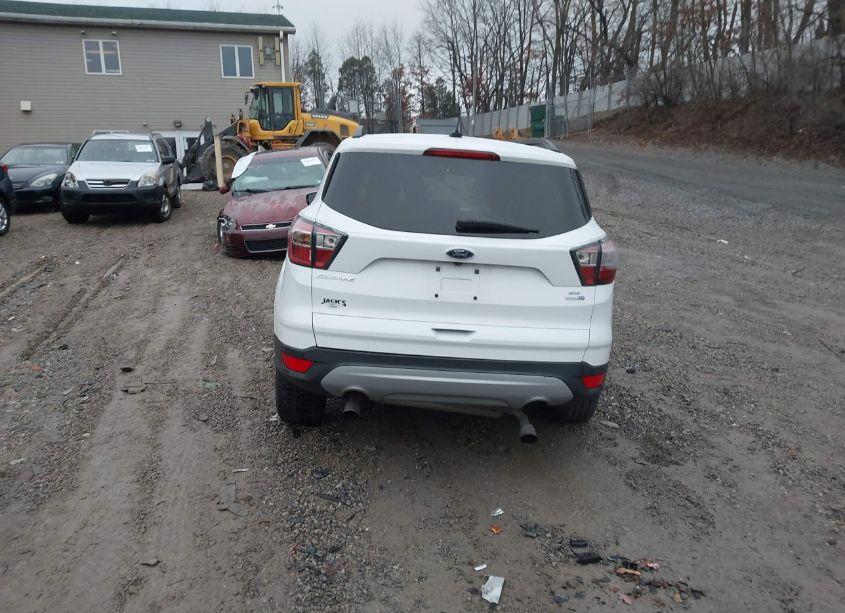 Photo 17 of 2017 Ford Escape SE (VIN 1FMCU9GD8HUA77827)