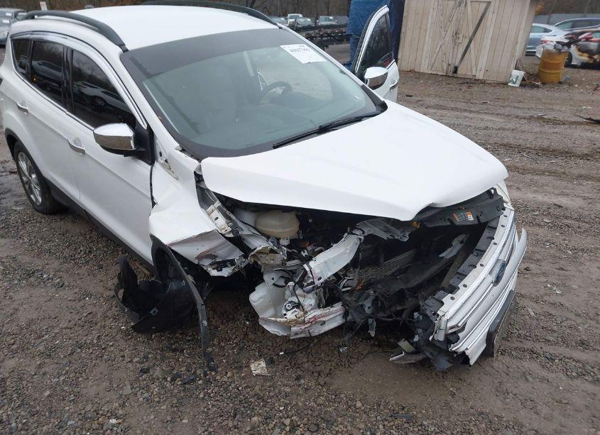 Photo 20 of 2017 Ford Escape SE (VIN 1FMCU9GD8HUA77827)