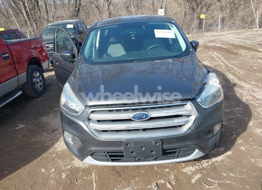 Photo 17 of 2017 Ford Escape SE (VIN 1FMCU9GD8HUA90092)