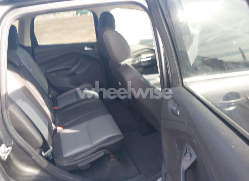 Photo 8 of 2017 Ford Escape SE (VIN 1FMCU9GD8HUA90092)