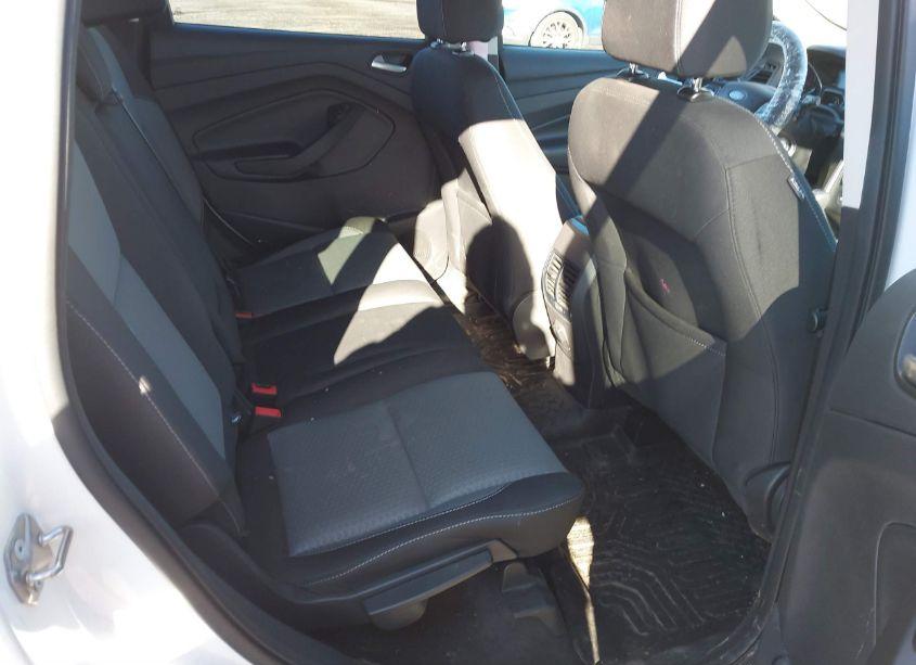 Photo 8 of 2017 Ford Escape SE (VIN 1FMCU9GD8HUB05769)