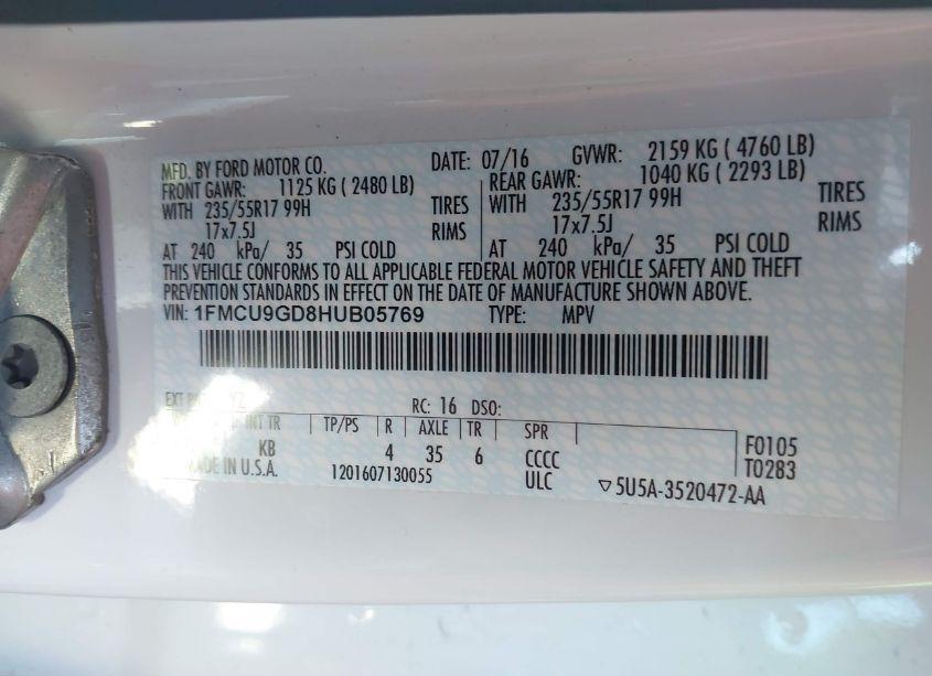 Photo 9 of 2017 Ford Escape SE (VIN 1FMCU9GD8HUB05769)