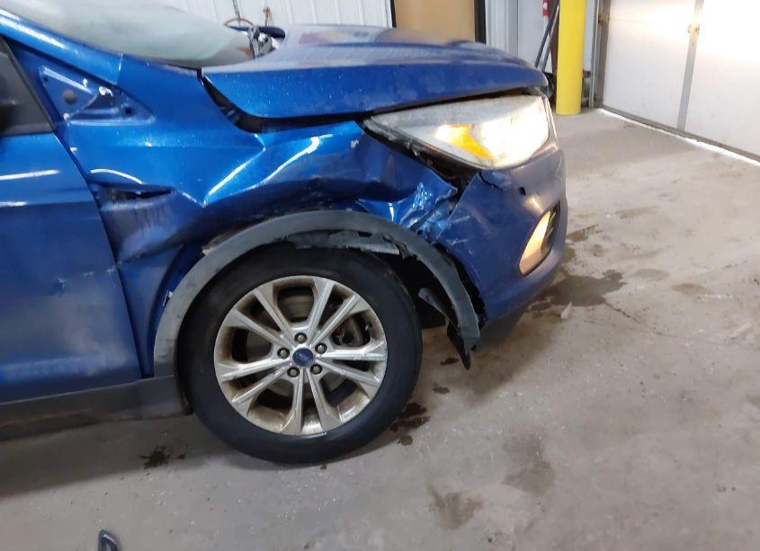 Photo 17 of 2017 Ford Escape SE (VIN 1FMCU9GD8HUB81167)