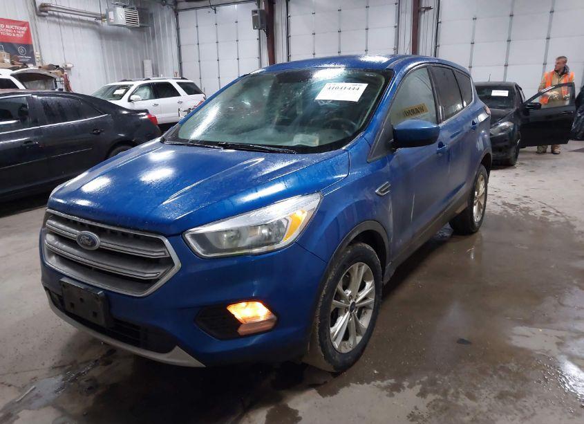 Photo 2 of 2017 Ford Escape SE (VIN 1FMCU9GD8HUB81167)