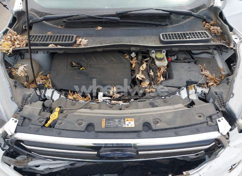 Photo 10 of 2017 Ford Escape SE (VIN 1FMCU9GD8HUB90418)