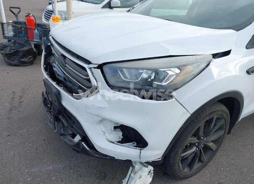 Photo 17 of 2017 Ford Escape SE (VIN 1FMCU9GD8HUB90418)