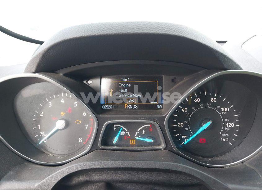 Photo 7 of 2017 Ford Escape SE (VIN 1FMCU9GD8HUB90418)