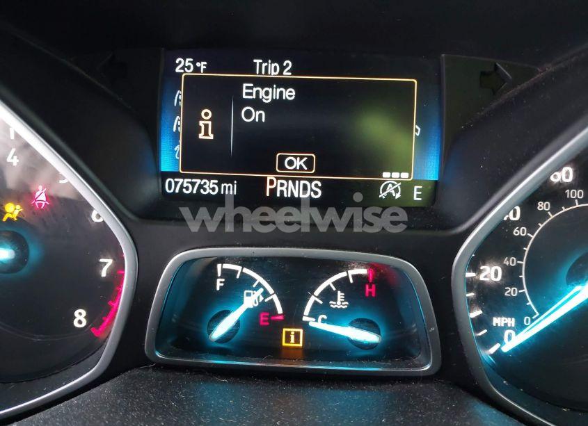 Photo 7 of 2017 Ford Escape SE (VIN 1FMCU9GD8HUC27645)