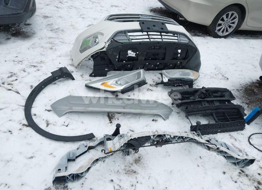 Photo 12 of 2017 Ford Escape SE (VIN 1FMCU9GD8HUC40654)