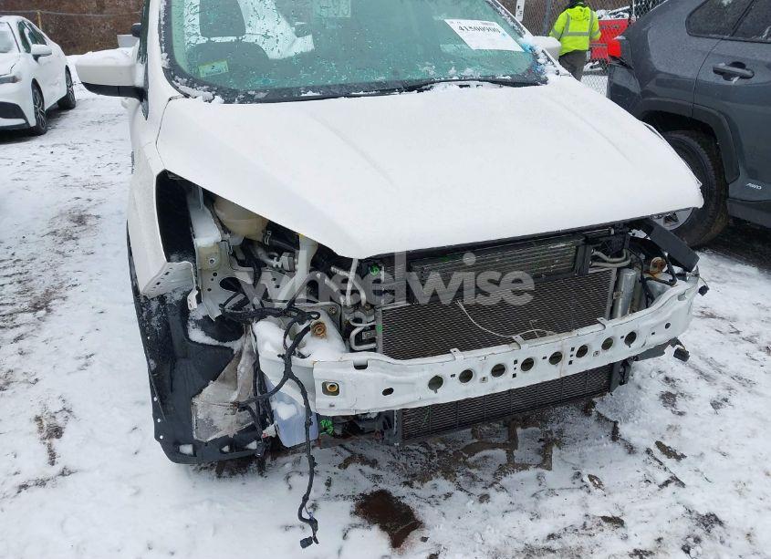 Photo 6 of 2017 Ford Escape SE (VIN 1FMCU9GD8HUC40654)