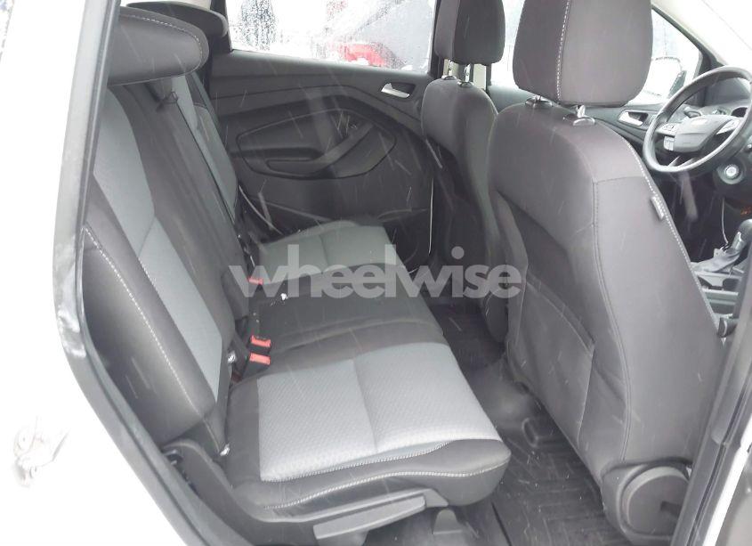 Photo 8 of 2017 Ford Escape SE (VIN 1FMCU9GD8HUC40654)