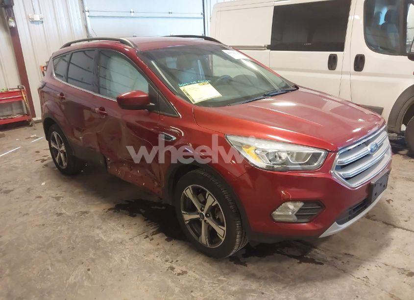 2017 Ford Escape SE (VIN 1FMCU9GD8HUC49564) main photo