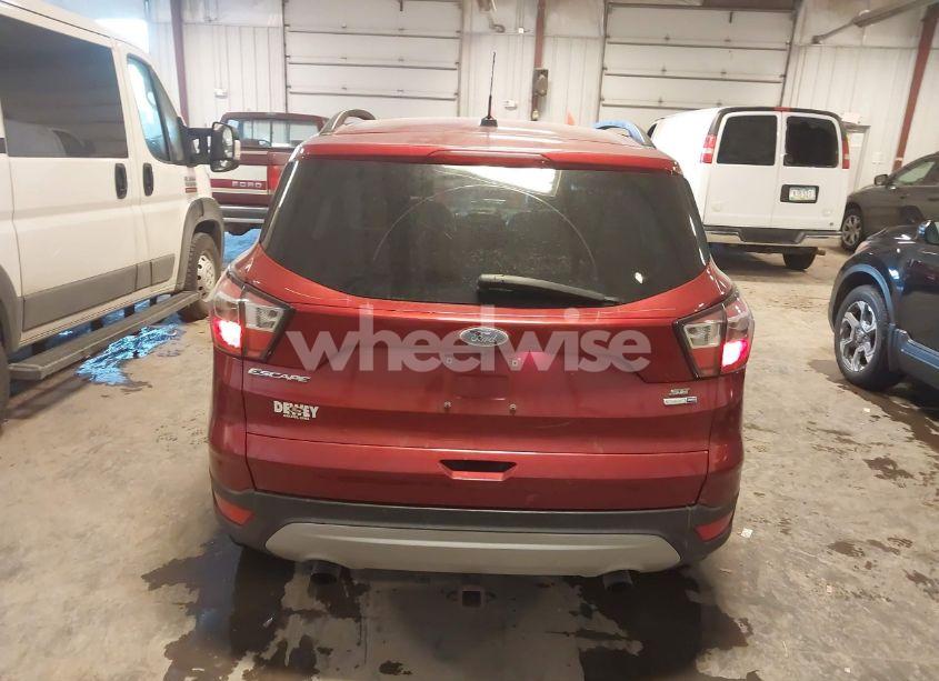 Photo 16 of 2017 Ford Escape SE (VIN 1FMCU9GD8HUC49564)
