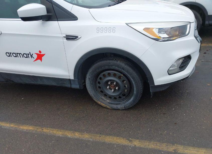 Photo 19 of 2017 Ford Escape SE (VIN 1FMCU9GD8HUC98666)