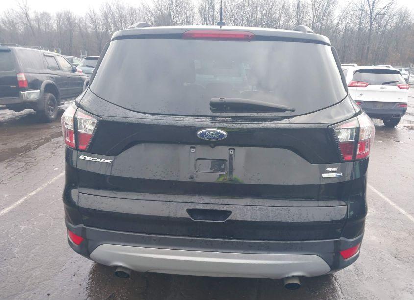 Photo 16 of 2017 Ford Escape SE (VIN 1FMCU9GD8HUD02568)