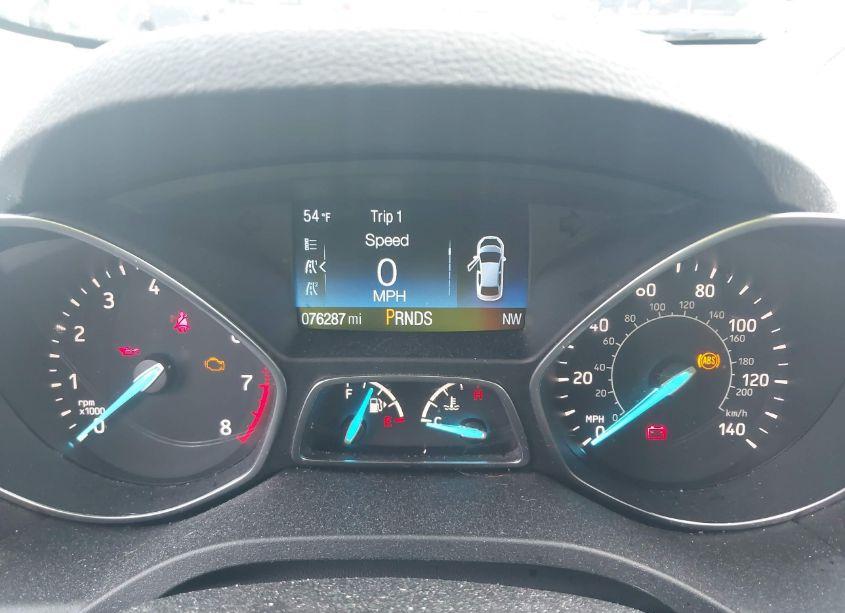 Photo 7 of 2017 Ford Escape SE (VIN 1FMCU9GD8HUD02568)