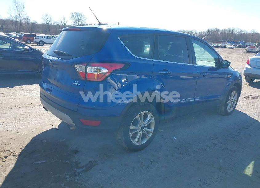 Photo 4 of 2017 Ford Escape SE (VIN 1FMCU9GD8HUD80963)