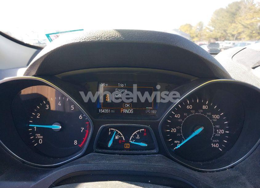 Photo 7 of 2017 Ford Escape SE (VIN 1FMCU9GD8HUD80963)