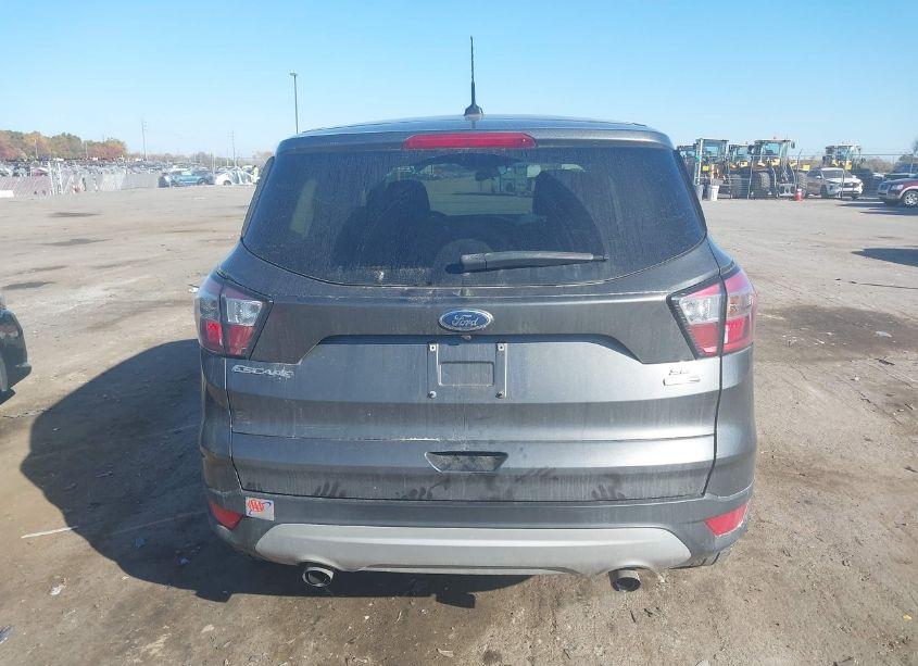 Photo 16 of 2017 Ford Escape SE (VIN 1FMCU9GD8HUE61350)