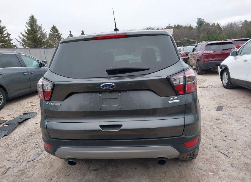 Photo 16 of 2017 Ford Escape SE (VIN 1FMCU9GD8HUE75894)
