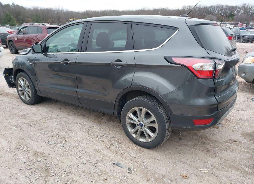 Photo 3 of 2017 Ford Escape SE (VIN 1FMCU9GD8HUE75894)
