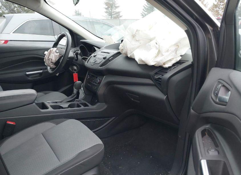 Photo 5 of 2017 Ford Escape SE (VIN 1FMCU9GD8HUE75894)