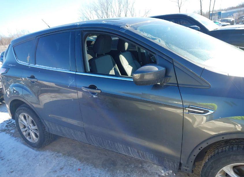 Photo 14 of 2017 Ford Escape SE (VIN 1FMCU9GD8HUE88564)