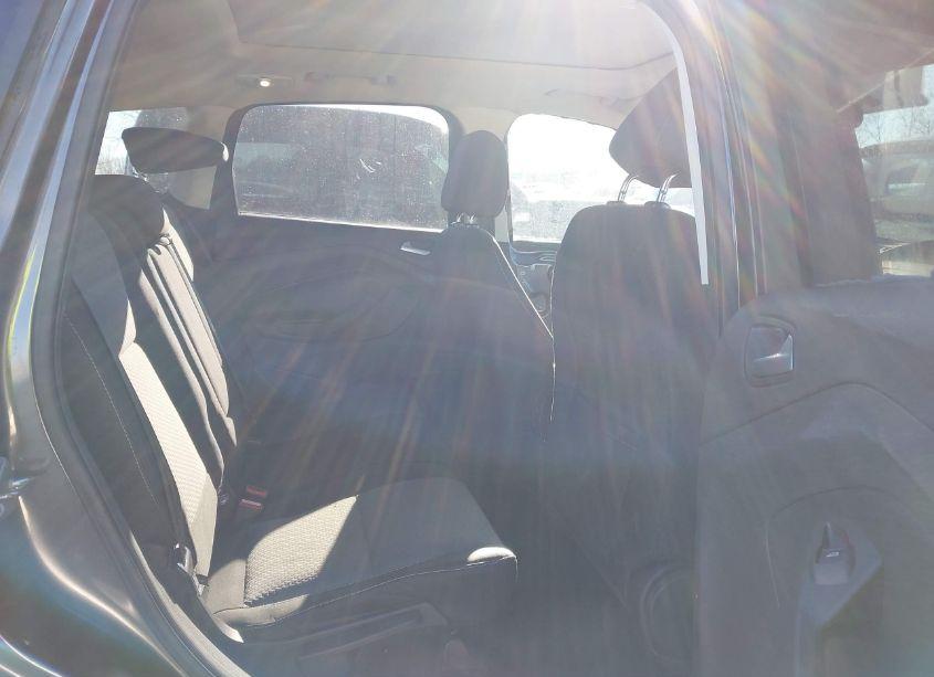 Photo 8 of 2017 Ford Escape SE (VIN 1FMCU9GD8HUE88564)