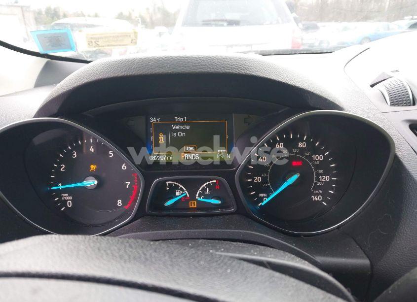 Photo 7 of 2018 Ford Escape SE (VIN 1FMCU9GD8JUA01367)