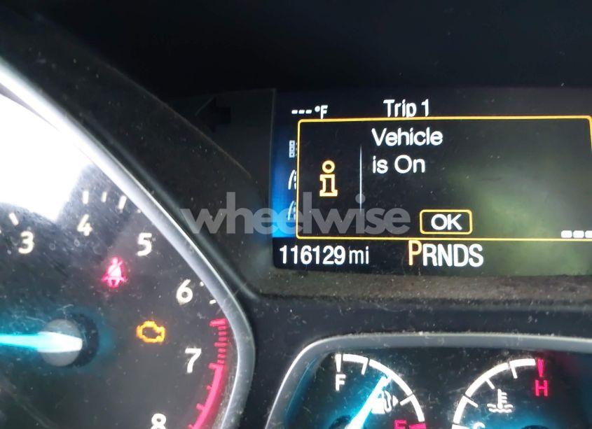 Photo 15 of 2018 Ford Escape SE (VIN 1FMCU9GD8JUA39519)