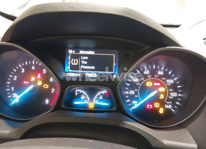 Photo 7 of 2018 Ford Escape SE (VIN 1FMCU9GD8JUB13473)