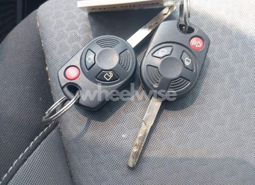 Photo 11 of 2018 Ford Escape SE (VIN 1FMCU9GD8JUB18379)