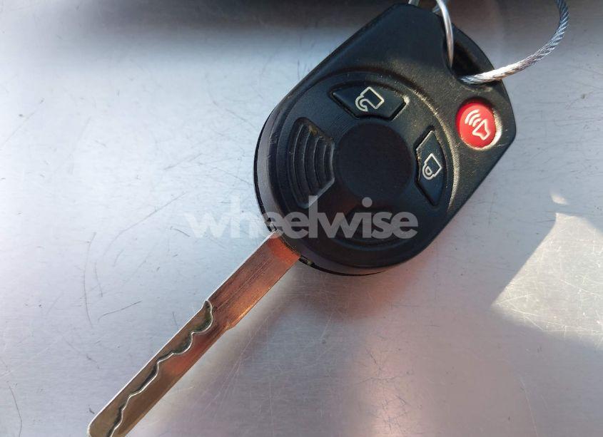 Photo 11 of 2018 Ford Escape SE (VIN 1FMCU9GD8JUB33366)