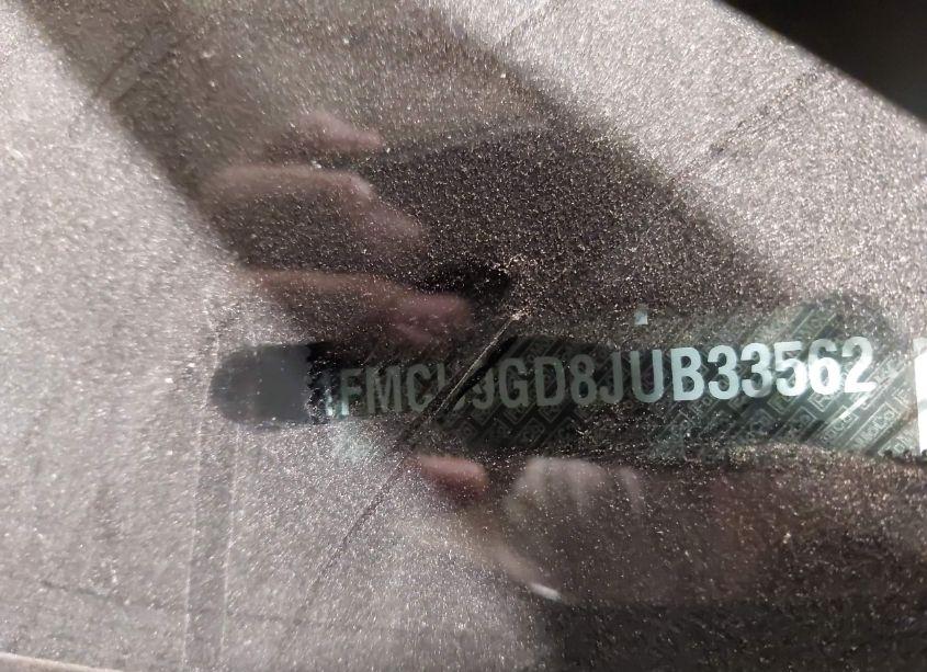 Photo 9 of 2018 Ford Escape SE (VIN 1FMCU9GD8JUB33562)