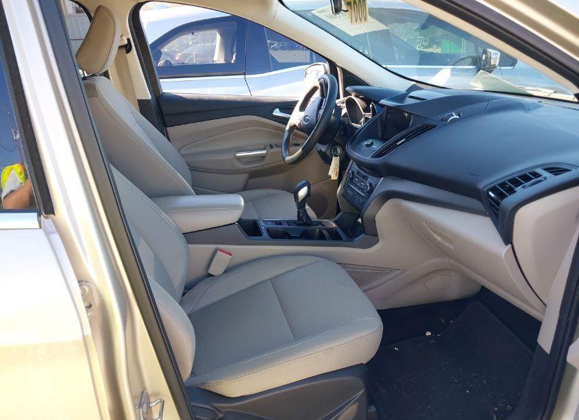 Photo 5 of 2018 Ford Escape SE (VIN 1FMCU9GD8JUB35084)