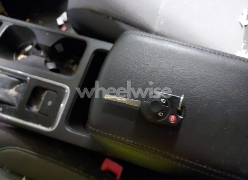 Photo 11 of 2018 Ford Escape SE (VIN 1FMCU9GD8JUB51270)