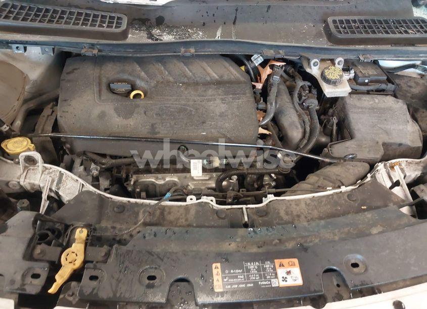 Photo 10 of 2018 Ford Escape SE (VIN 1FMCU9GD8JUB65931)